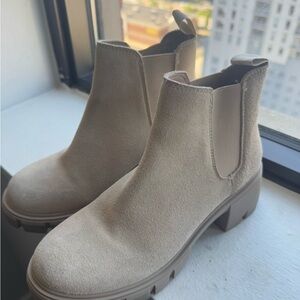 Steve Madden Elegant Tan Women's Chelsea Boots